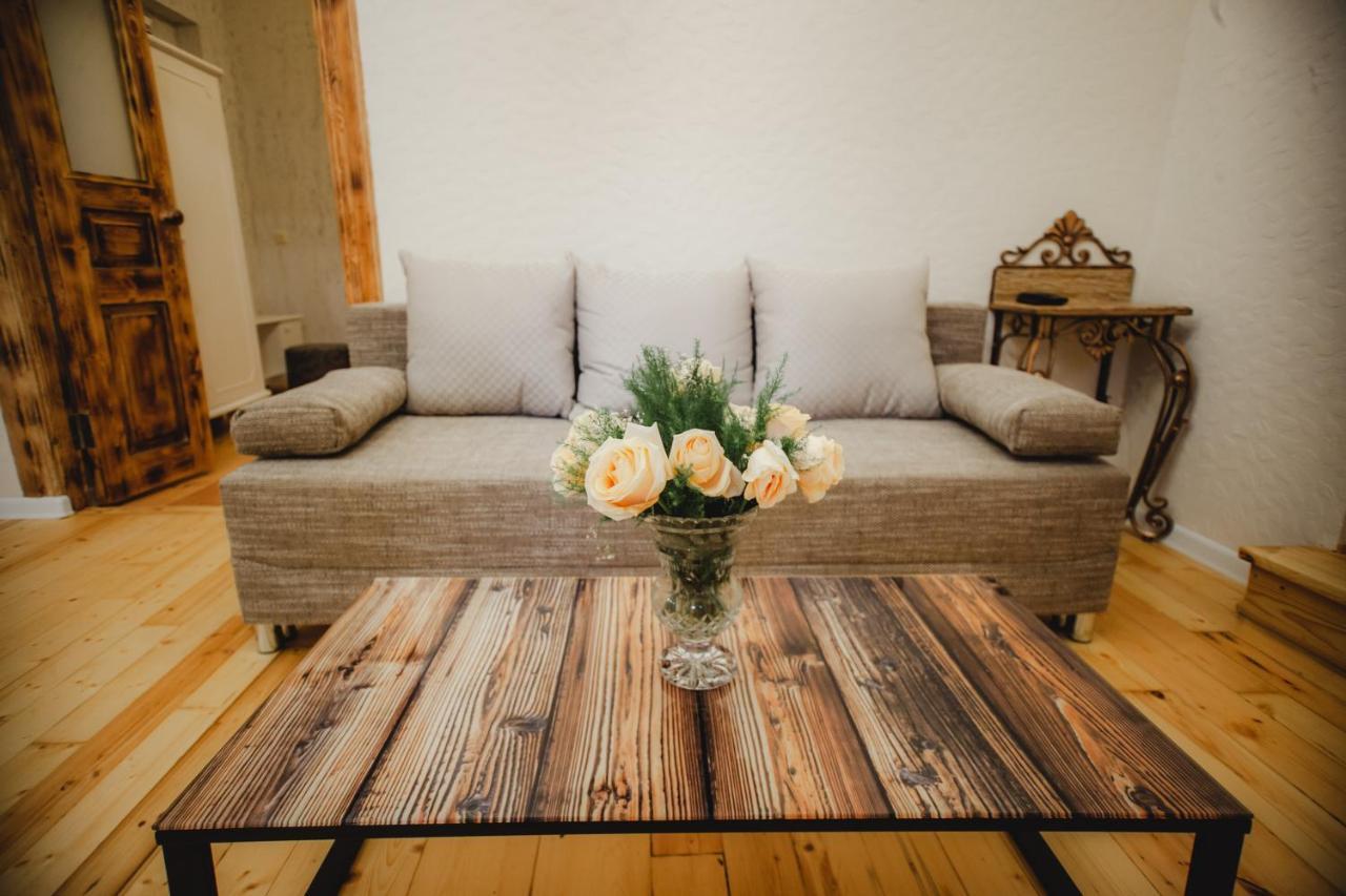 Mkhitaryan Guest House 기우므리 외부 사진